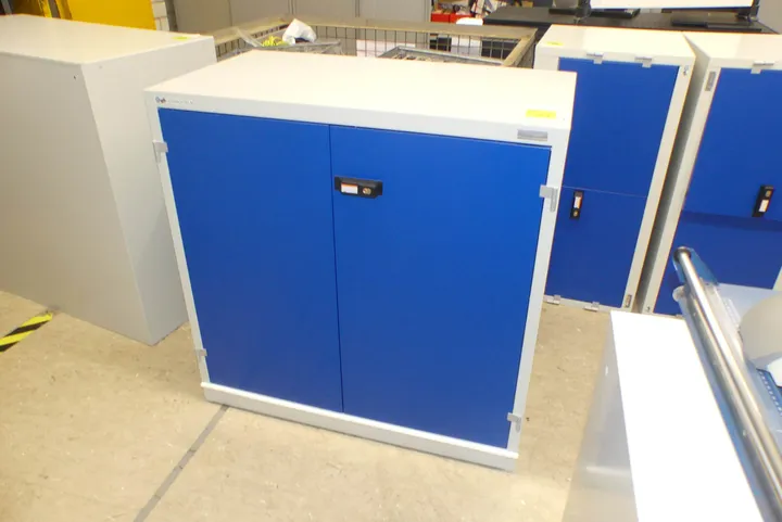 Garant Schrank Maße in cm ca.: 100 x 55 x 100